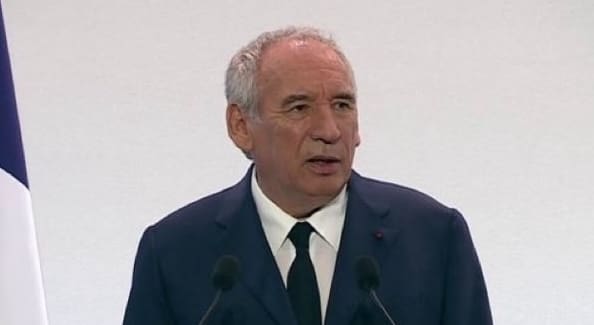 You are currently viewing Budget : Bayrou lance une diète drastique de 44  milliards d’euros